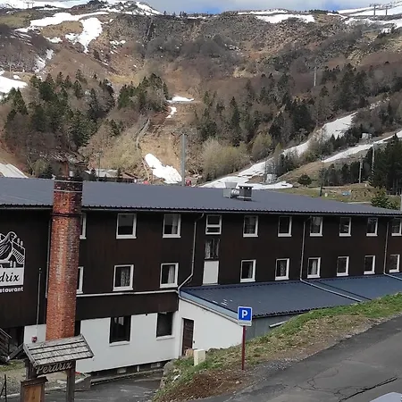 4 Pers Au Coeur De - Fr-1-814-142 * Super Besse